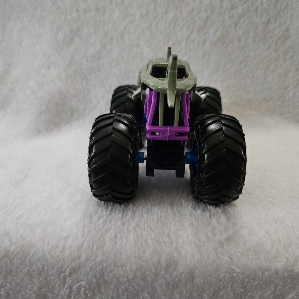Monster‎ Jam Truck Lot Great Clips Mohawk Warrior Salvager Megalodon Shark